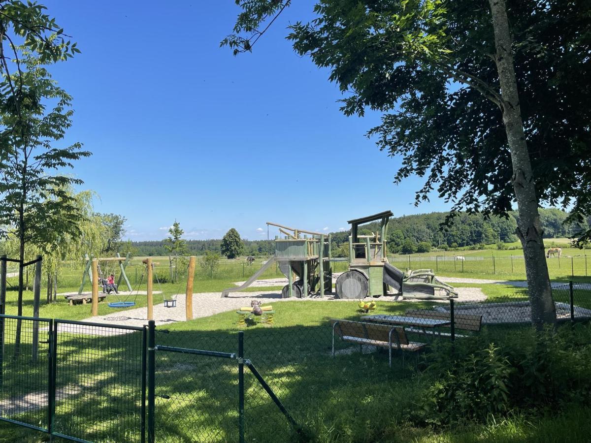 Casa Verde: Kueche, Tv, Nespresso, Im Gruenen Starnberg Esterno foto
